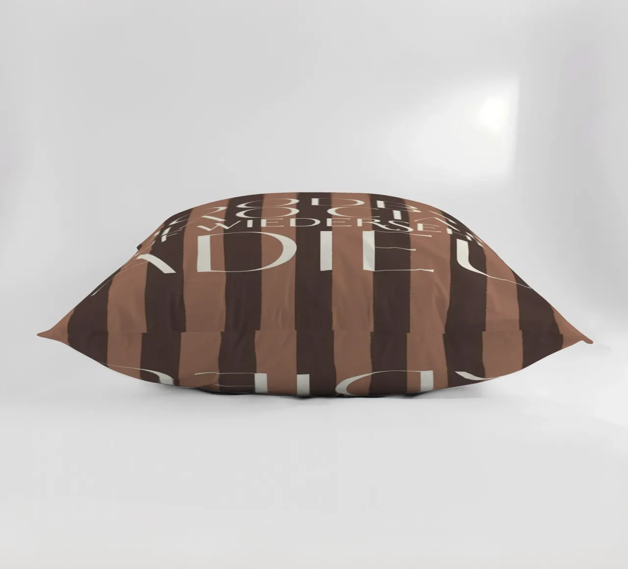 Addio 2025 - Goodbye Ciao Ciao Auf Wiedersehen Adieu cuscino da DesigndN Christmassy