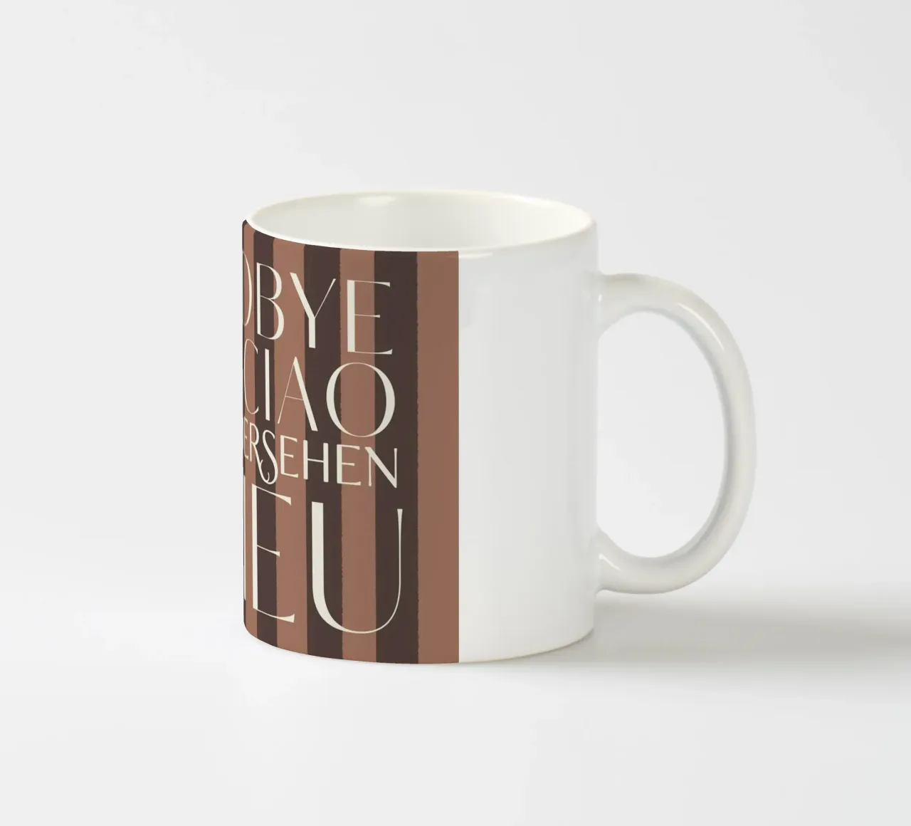 Addio 2025 - Goodbye Ciao Ciao Auf Wiedersehen Adieu tazza in ceramica da DesigndN Christmassy