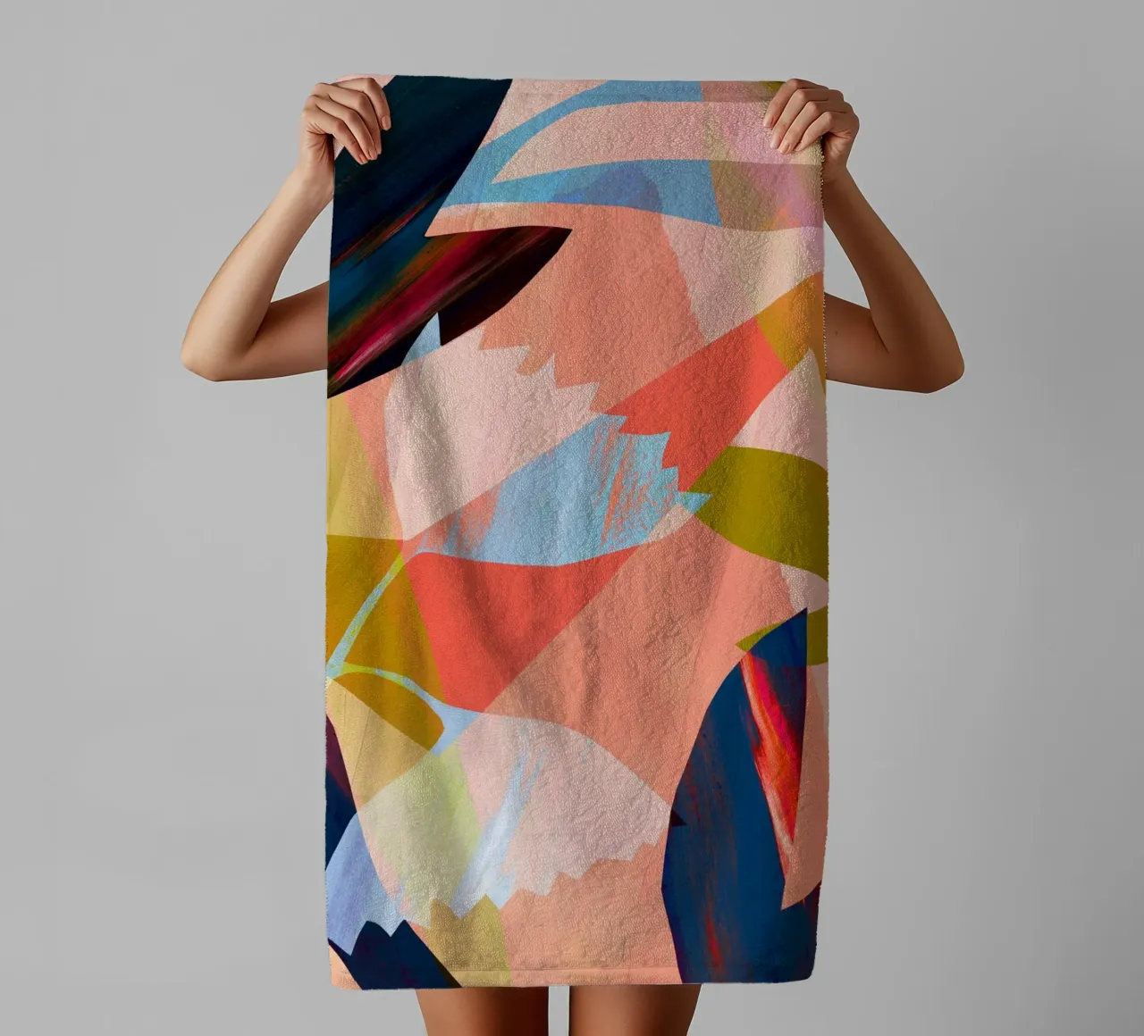 Grote bloem abstracte kunstdruk badhanddoek van Violets Print House