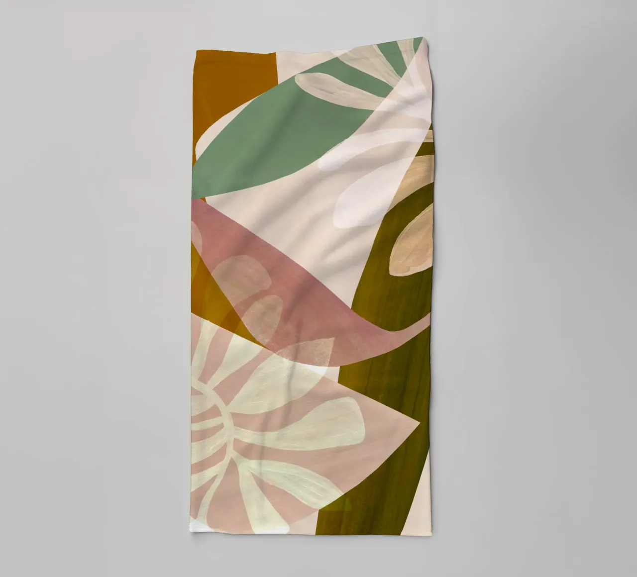 Neutral Abstract Leaf Art Print badhanddoek van Violets Print House