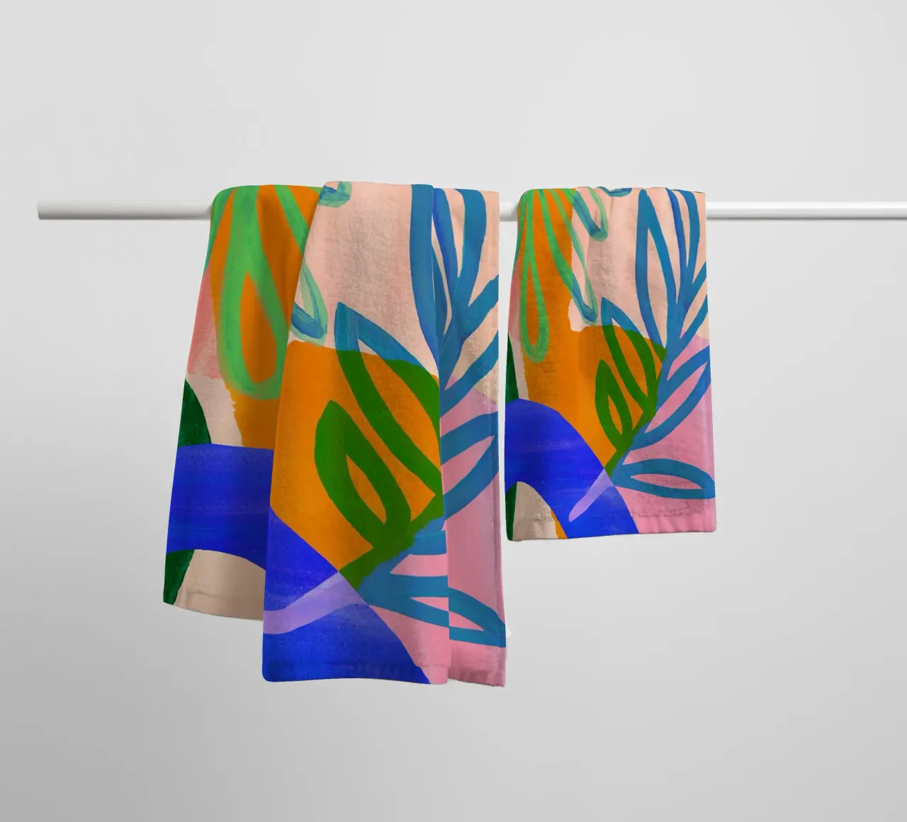 Colourful Modern Leaf Art Print asciugamano da bagno da Violets Print House