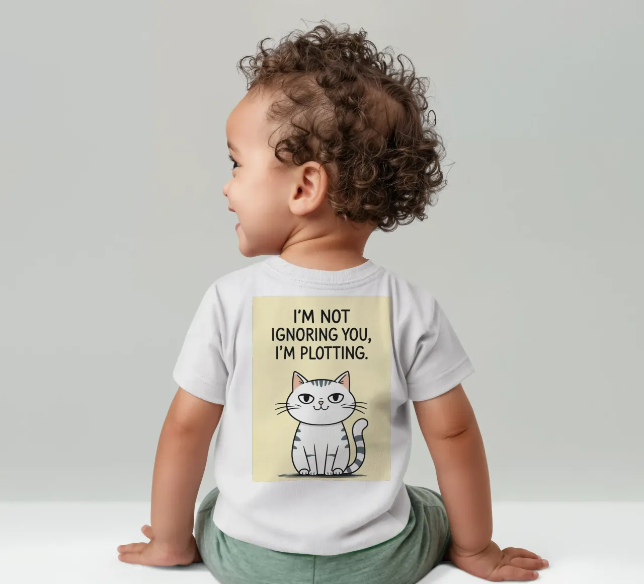 Non ti sto ignorando, sto complottando maglietta neonato da rapunsell