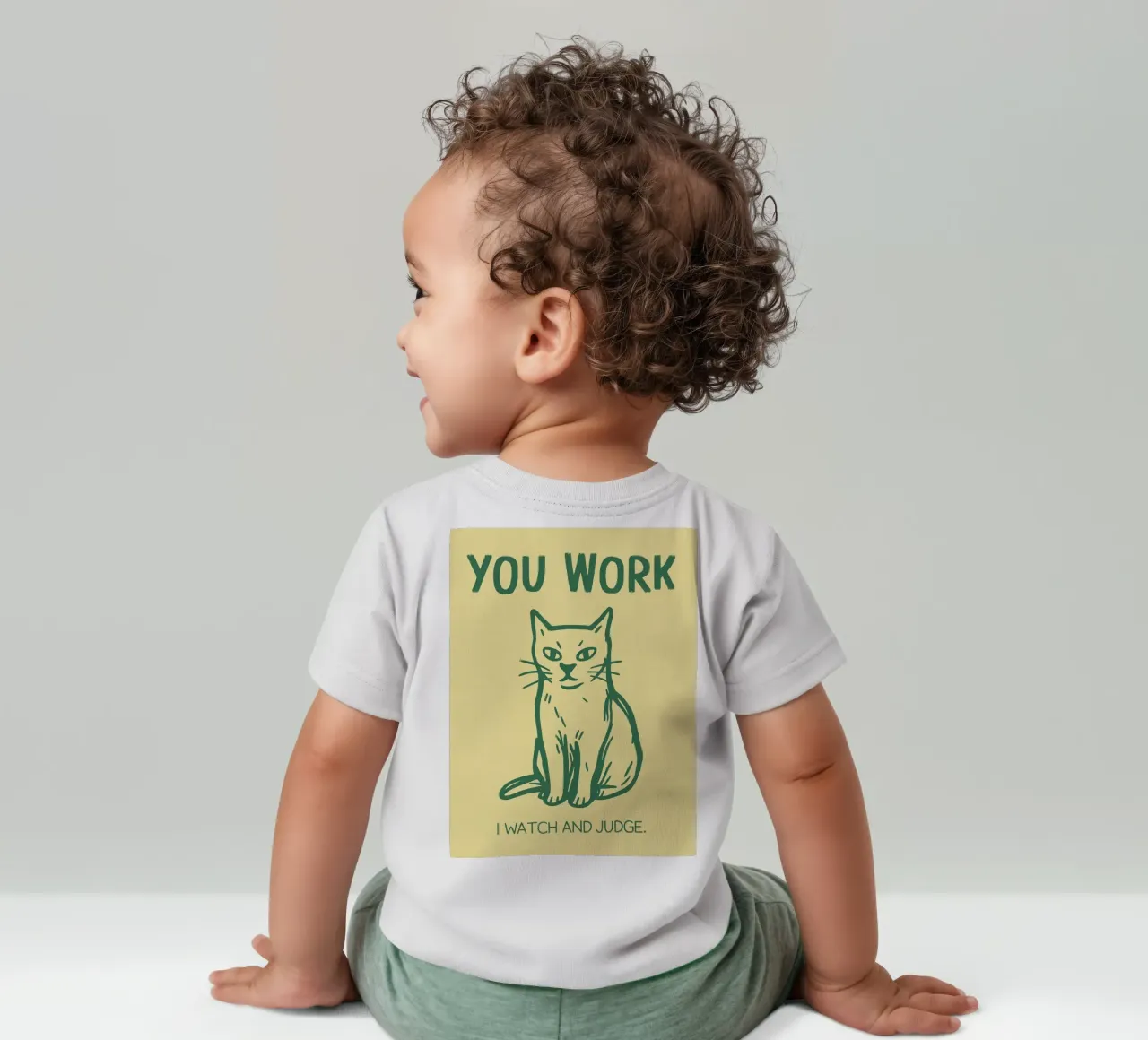 ik kijk en oordeel baby t-shirt van rapunsell