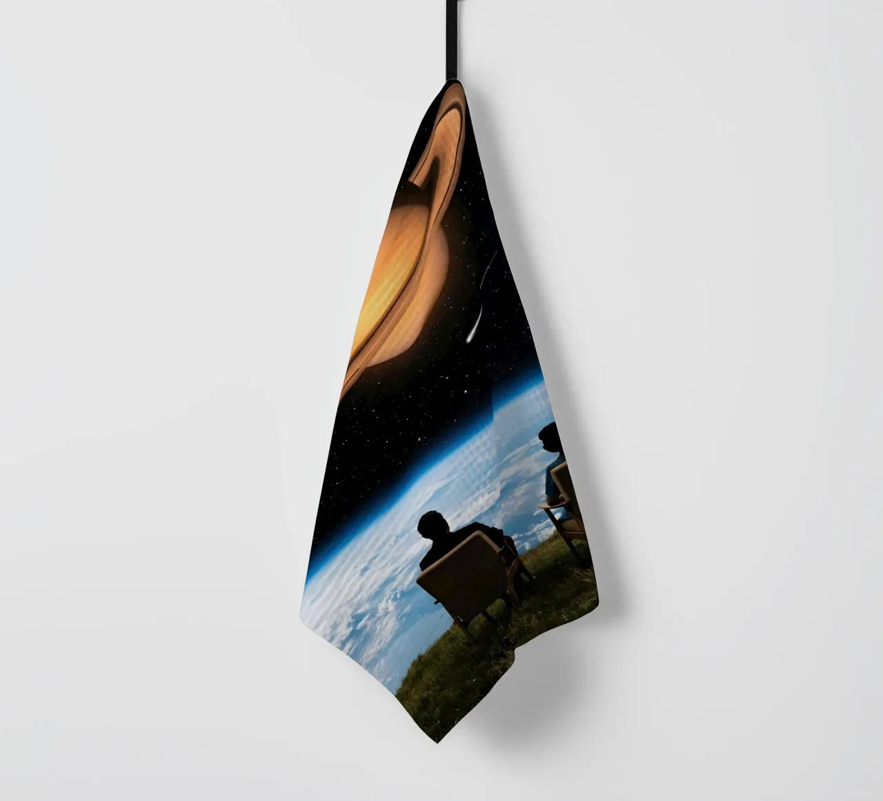 Vue cosmique : Saturn & Stars Dreamscape Art Print torchon de Cosmic Reverie Studio