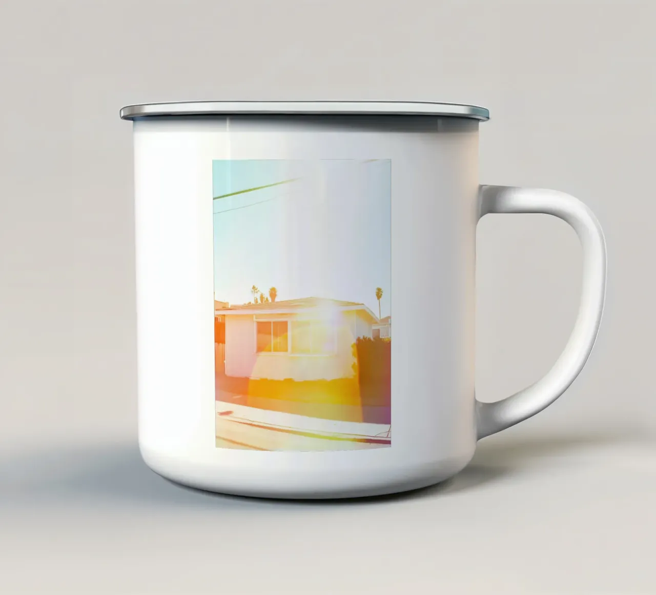 Sun & Los Angeles tazza in smalto da Minimalistic