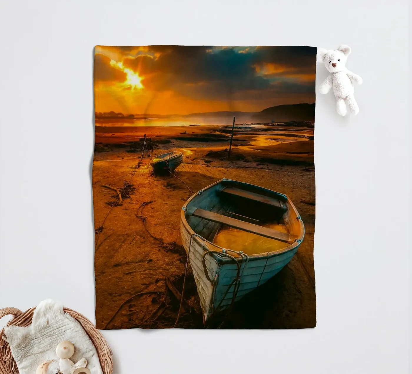 Boot am Strand Fleecedecke von onelife