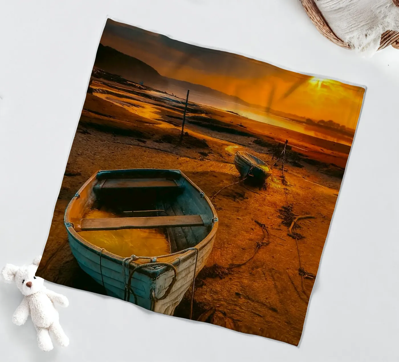 Boot am Strand Fleecedecke von onelife