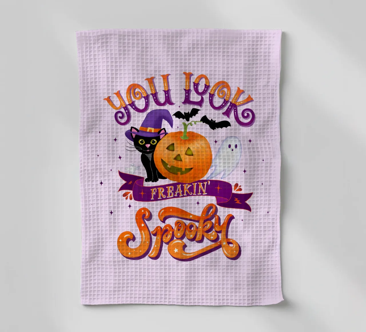 Halloween: Du siehst total gespenstisch aus. Geschirrtuch von CalliLetters