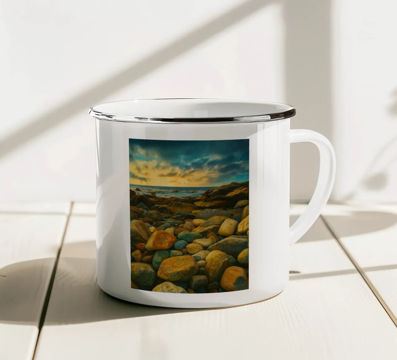 rocce in riva al mare tazza in smalto da onelife