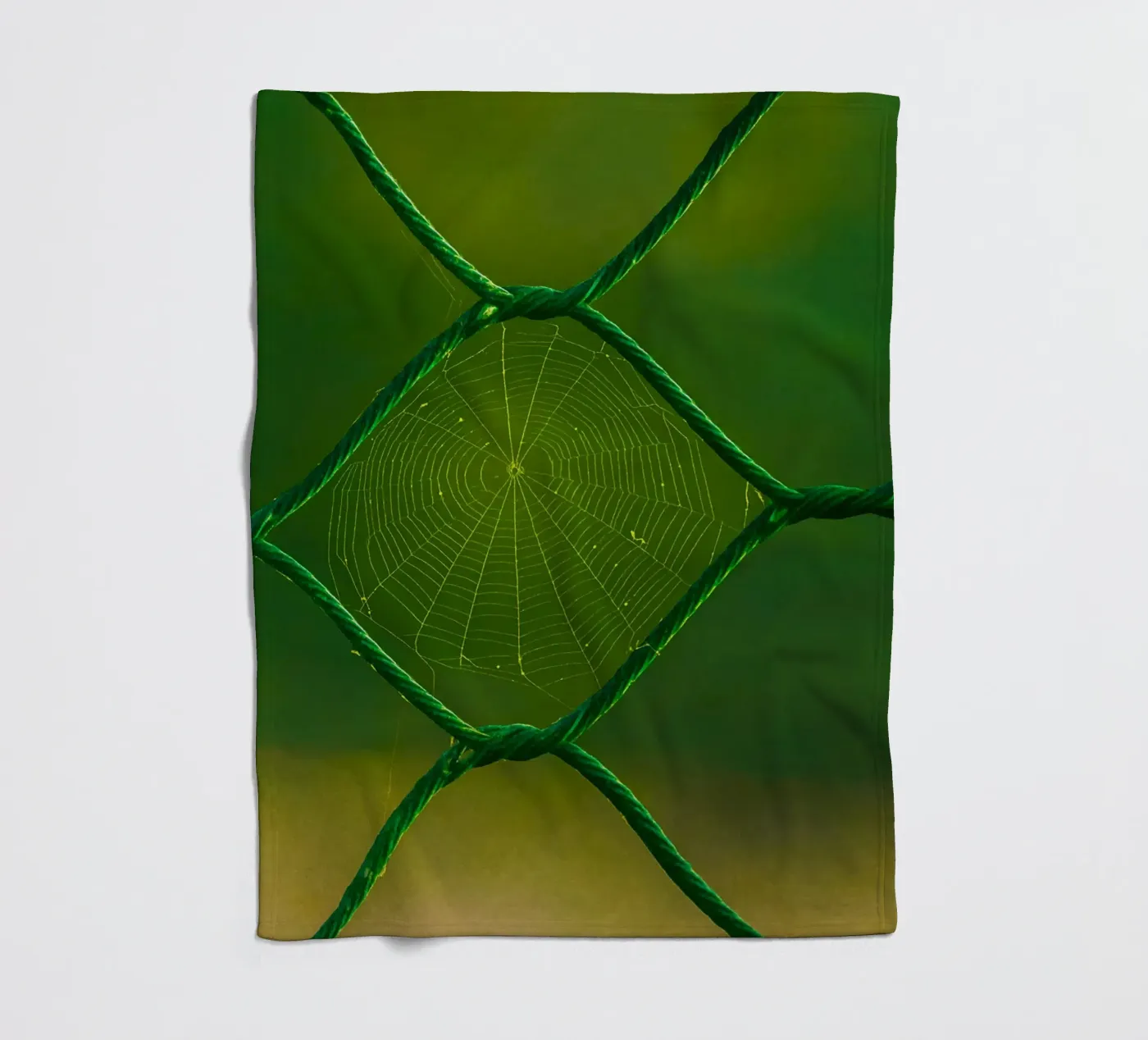 spider web Fleecedecke von onelife