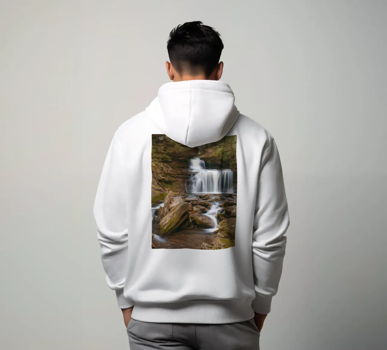 piccola cascata nel fiume felpa con cappuccio da onelife