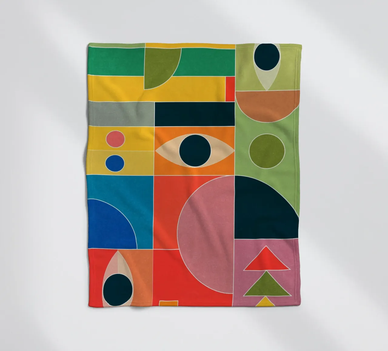 Forme di colore coperta in pile da M.A.Z.U.N.