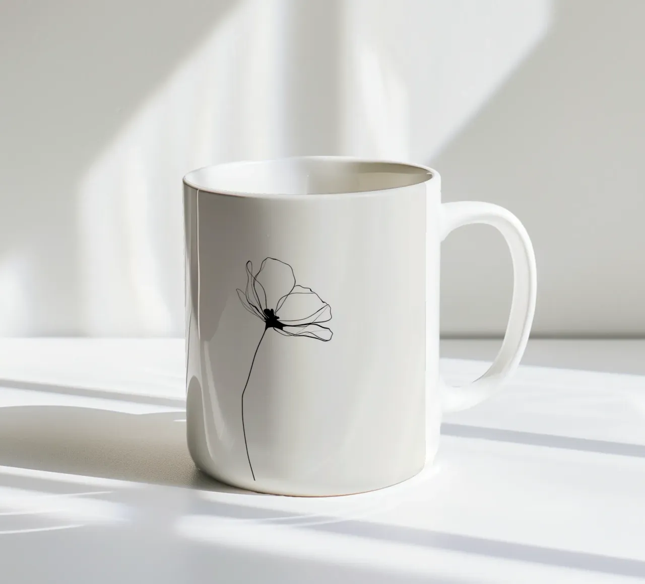 Hand-Drawn Flower – Minimal Botanical Line Art Print tazza in ceramica da Aralyn