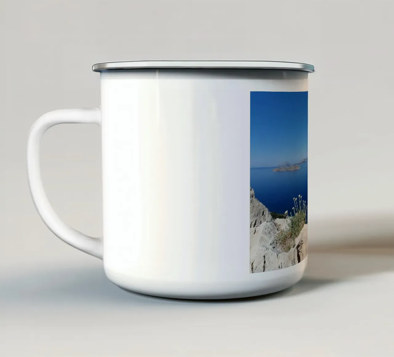 Isole greche tazza in smalto da ZAMART - Fotografie