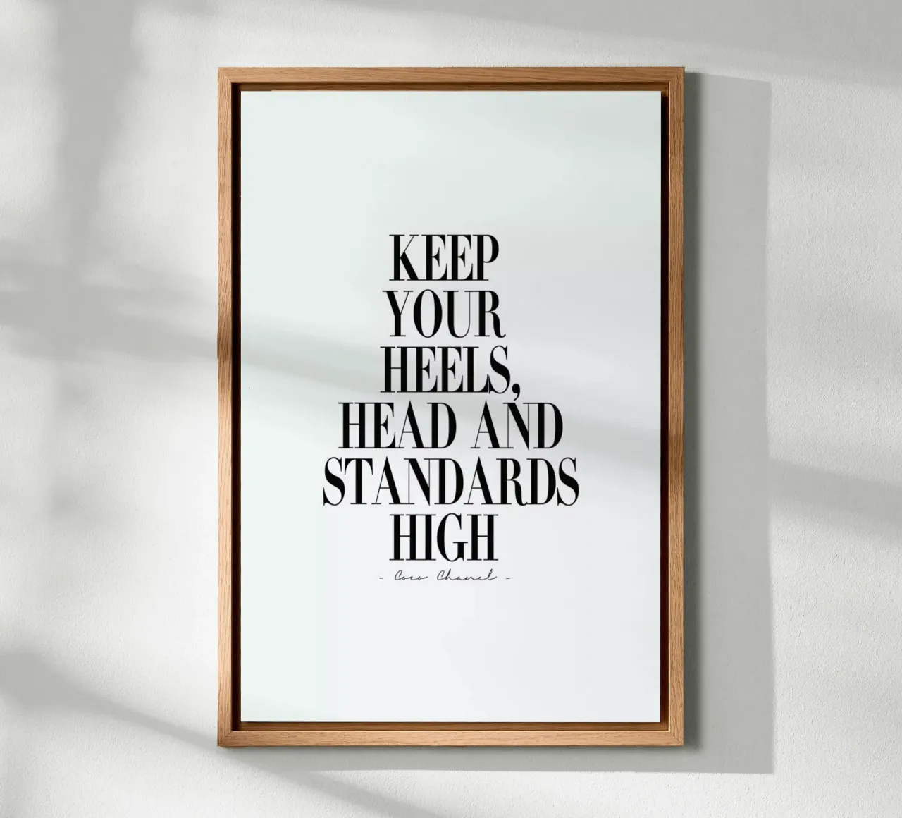 Keep Your Heels, Head & Standards High alluminio dibond da Honeymoon Hotel