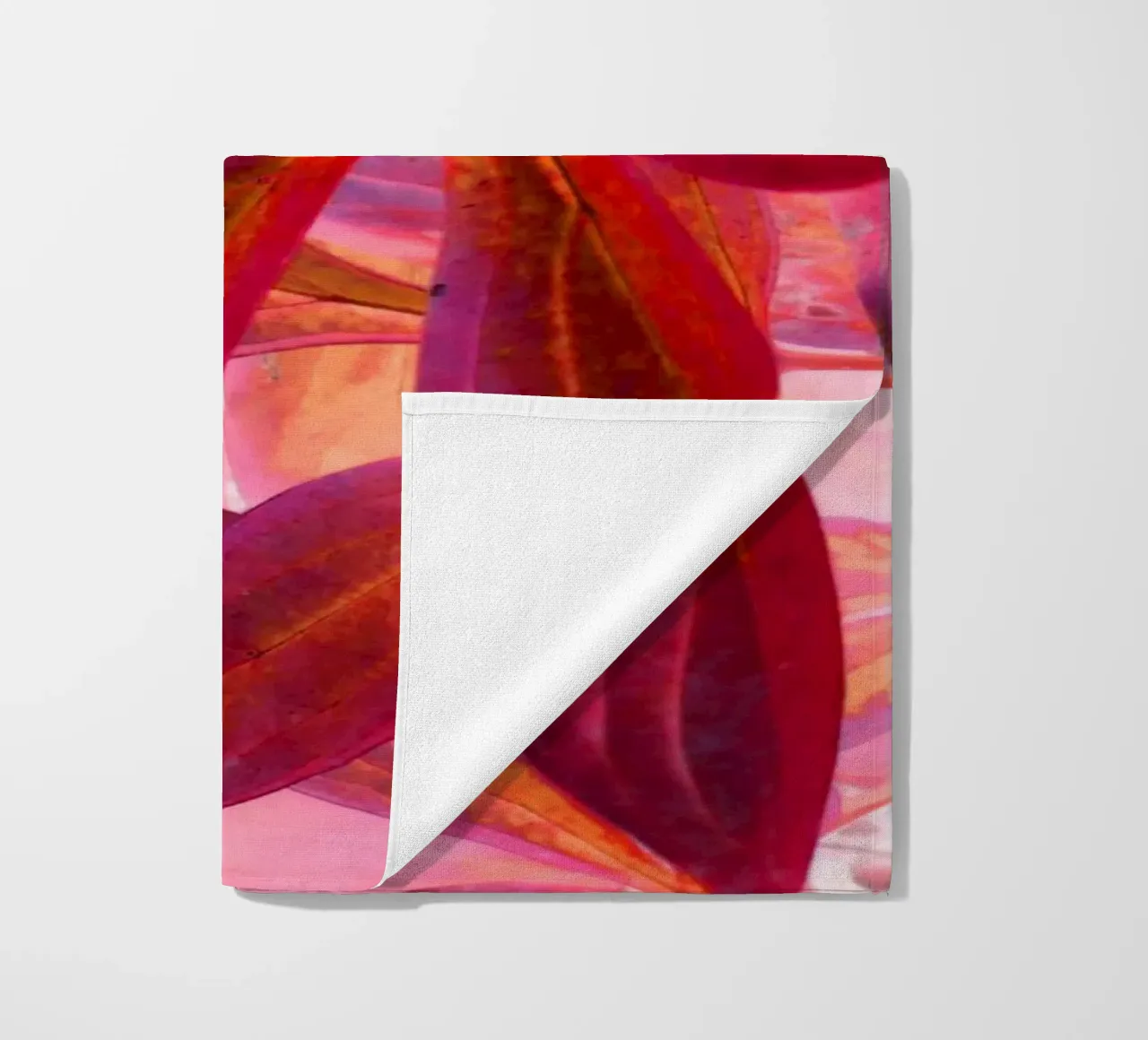 Ruby Val strandhanddoek van ArtSkratches