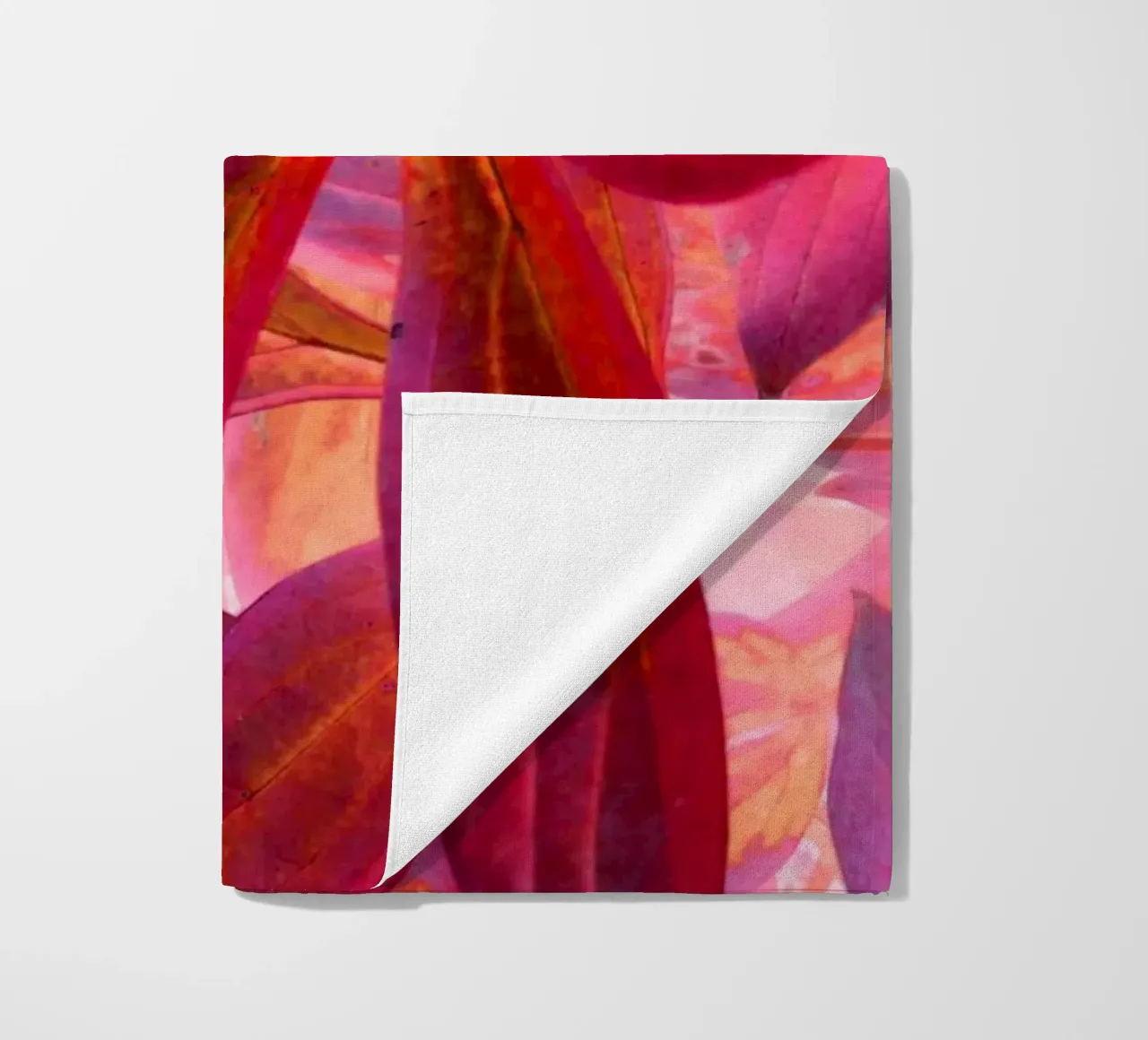 Ruby Val strandhanddoek van ArtSkratches