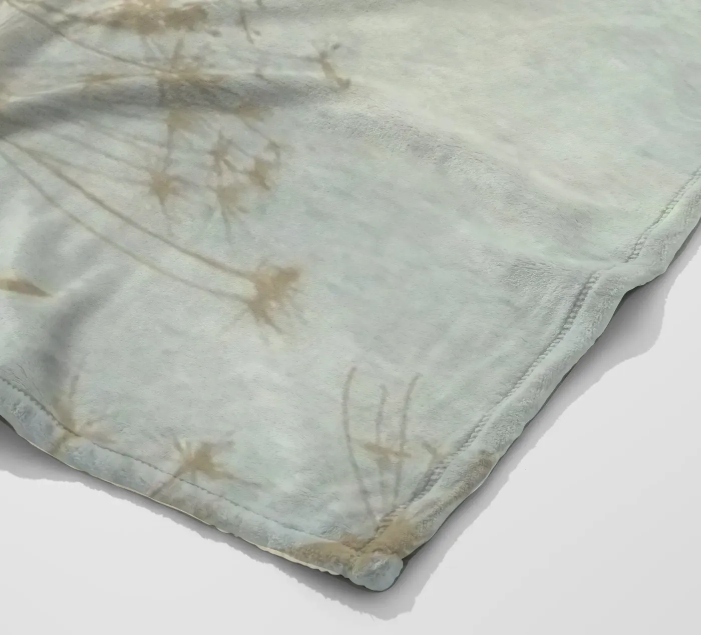 Stürmischer Tag Fleecedecke von ArtSkratches