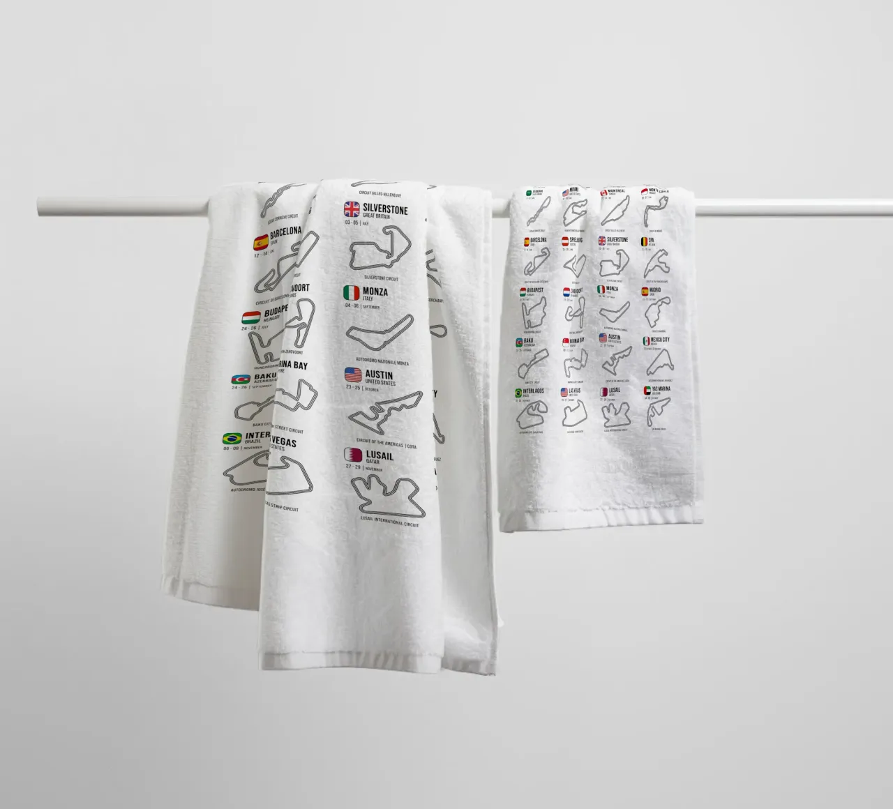 Programma Auto da corsa di Formula 2026 asciugamano da bagno da Mariel Toigo