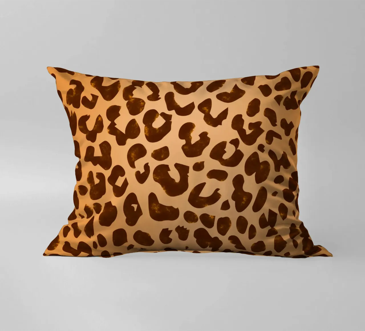 Classico marrone con stampa leopardo selvaggio cuscino da SilverPegasus_second_shop