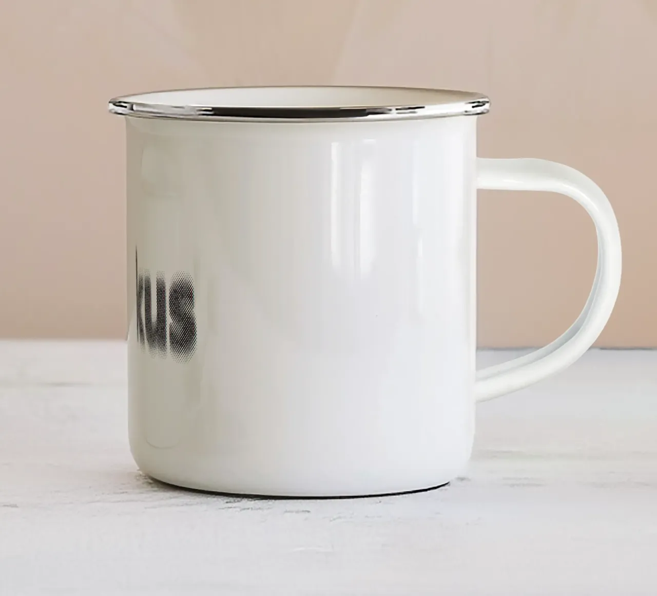Focus tazza in smalto da Gunawan Rb