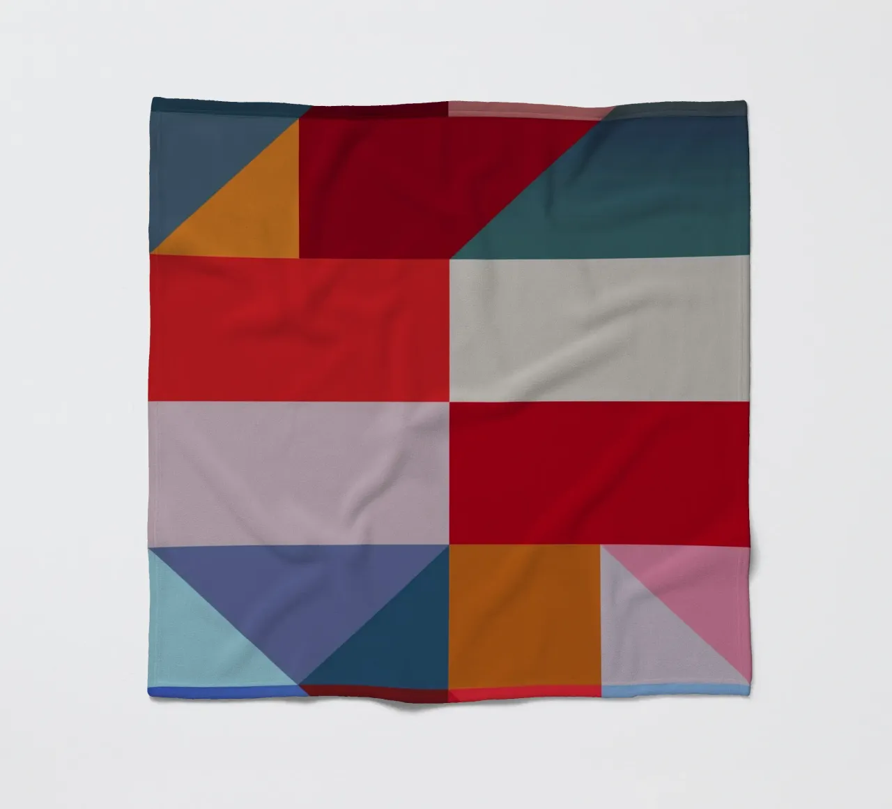 Chromatic Geometry #5 coperta in pile da My Tiny Home