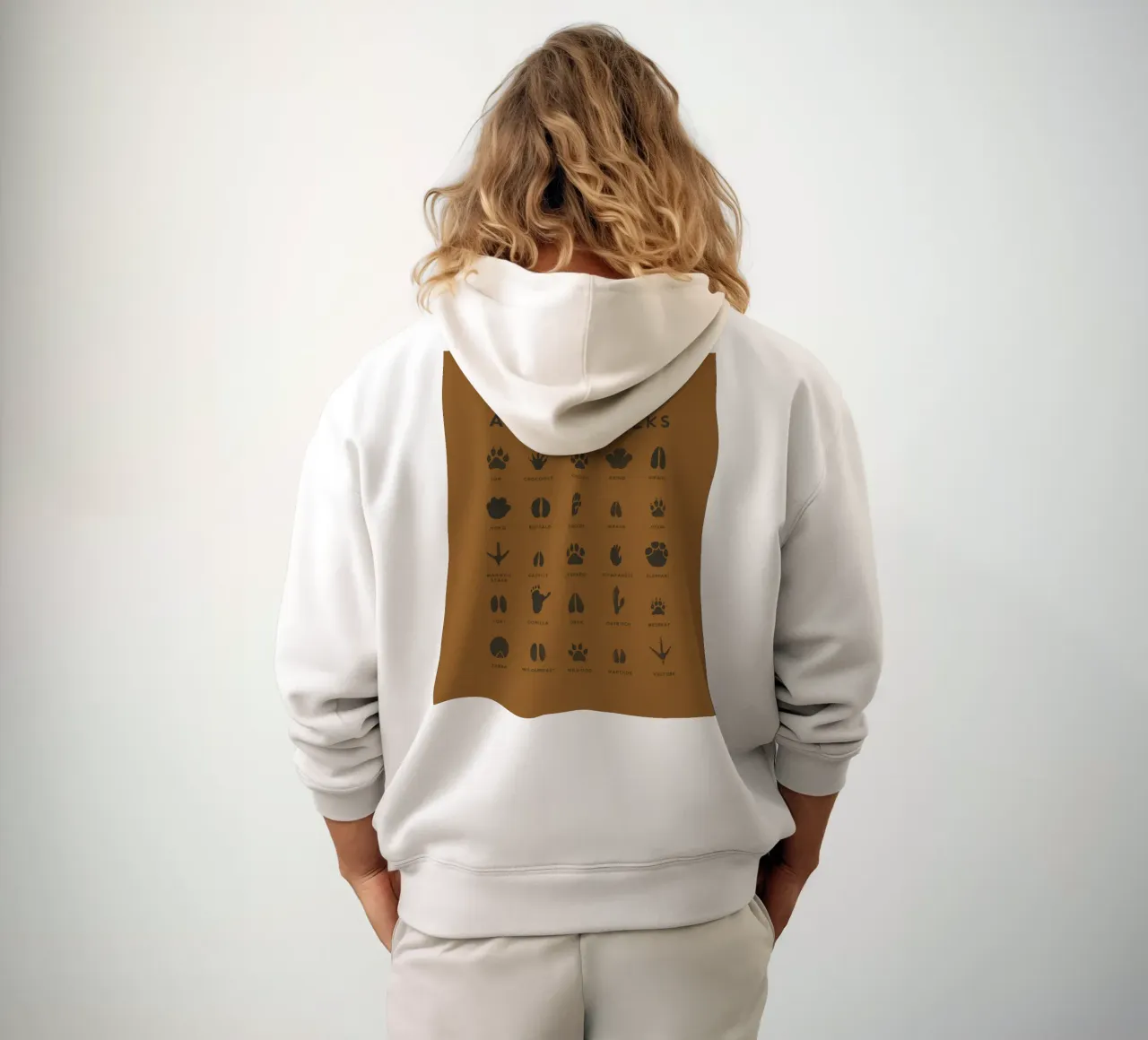 Identificatore di impronte e tracce di animali Safari felpa con cappuccio da This Wild Soul - Illustration
