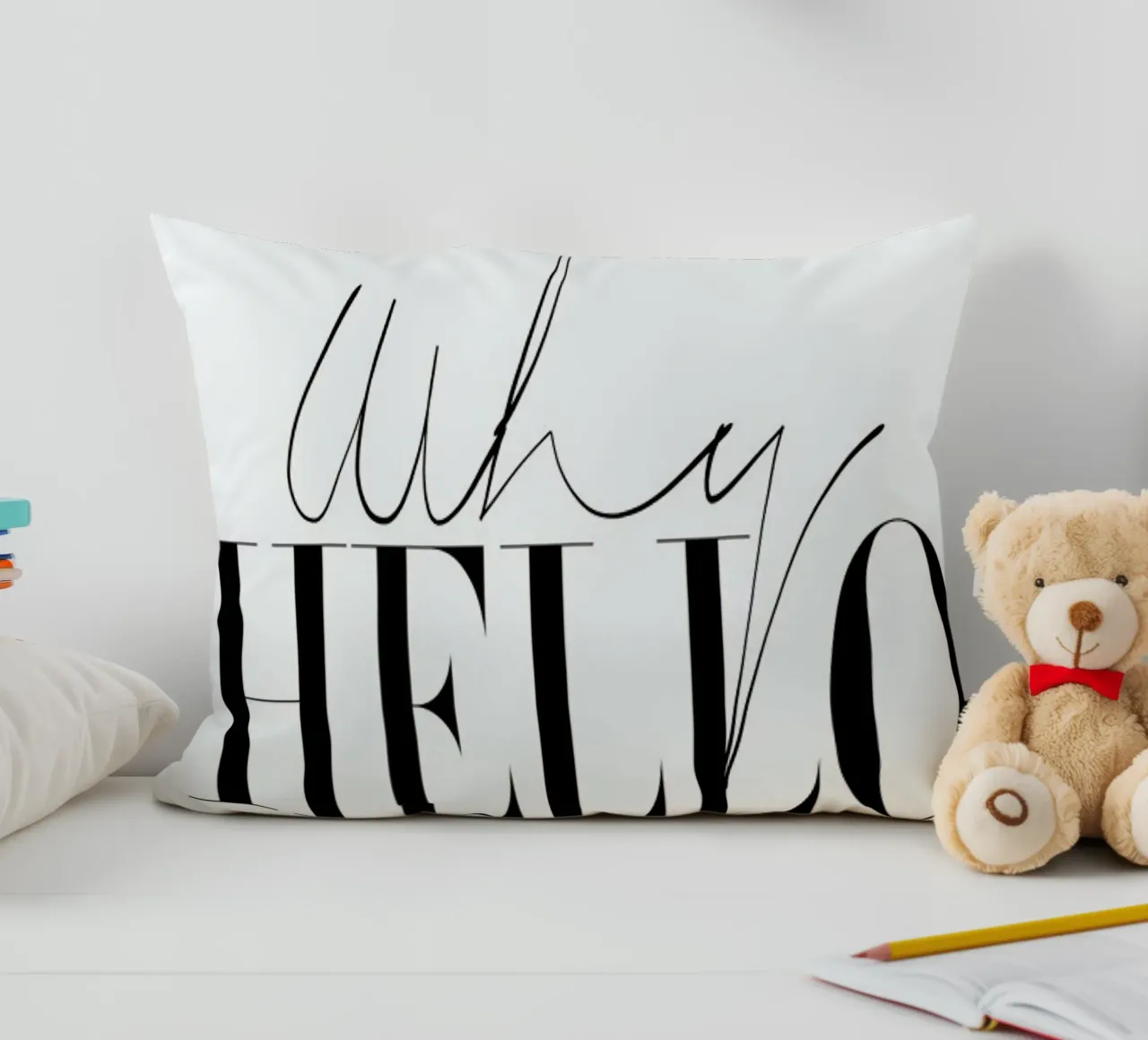 Why Hello Black and white Typography Quote cojín de Honeymoon Hotel
