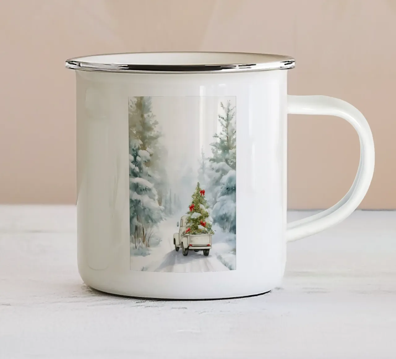 Scena di foresta innevata con camion d'epoca e albero di Natale tazza in smalto da Holiday Hearth Prints