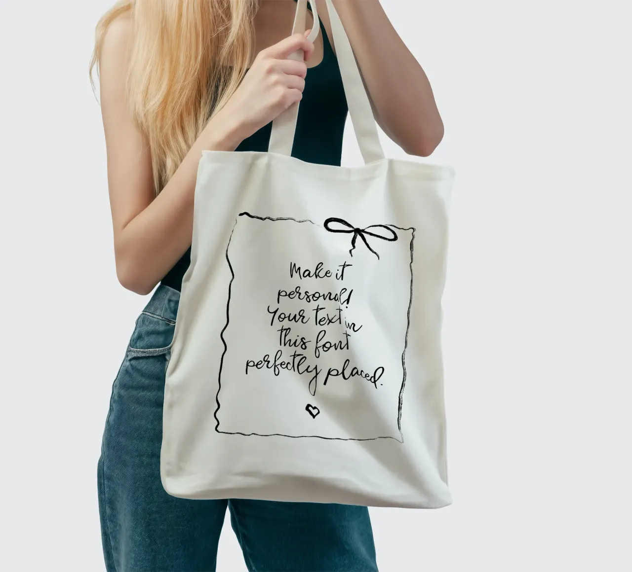 Custom text - black and white - with frame, bow and heart borsa in juta da Petra Lang - Floral Art