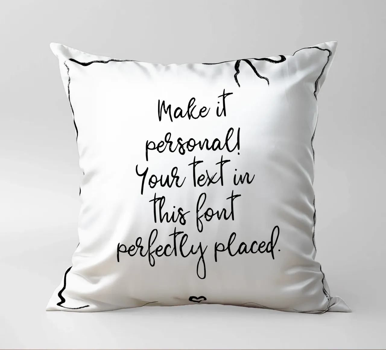 Custom text - black and white - with frame, bow and heart cuscino da Petra Lang - Floral Art