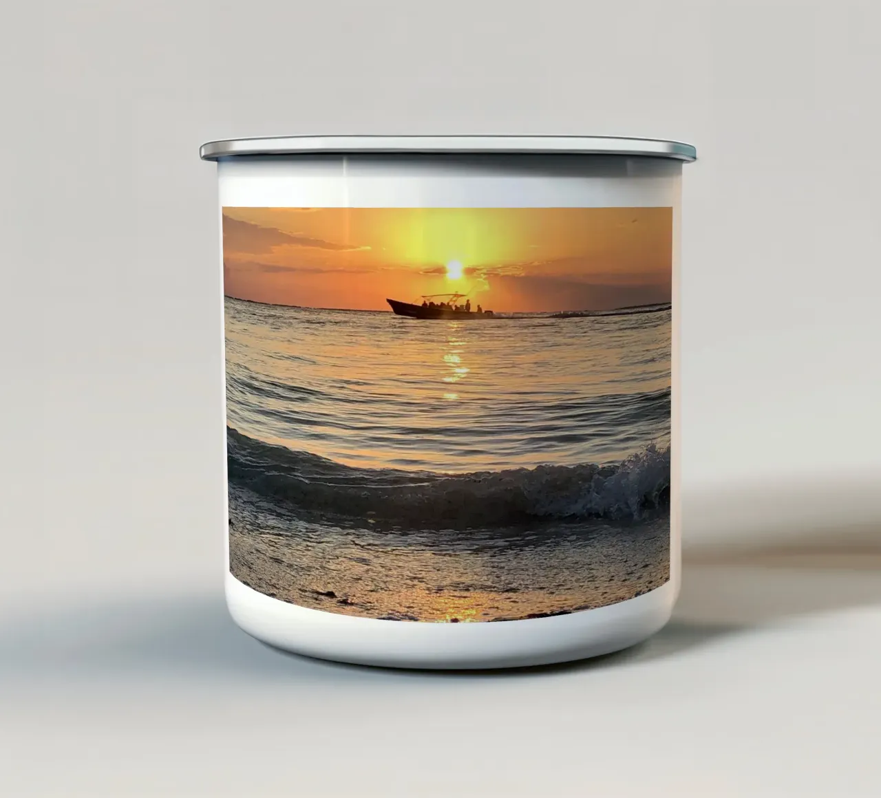 Tramonto a Holbox tazza in smalto da Dorothea Baur