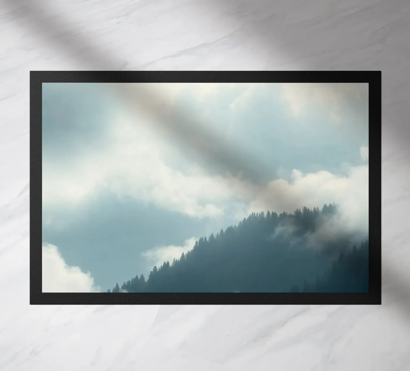 Nebliger Wald Fußmatte von RB-Digital-Paintings