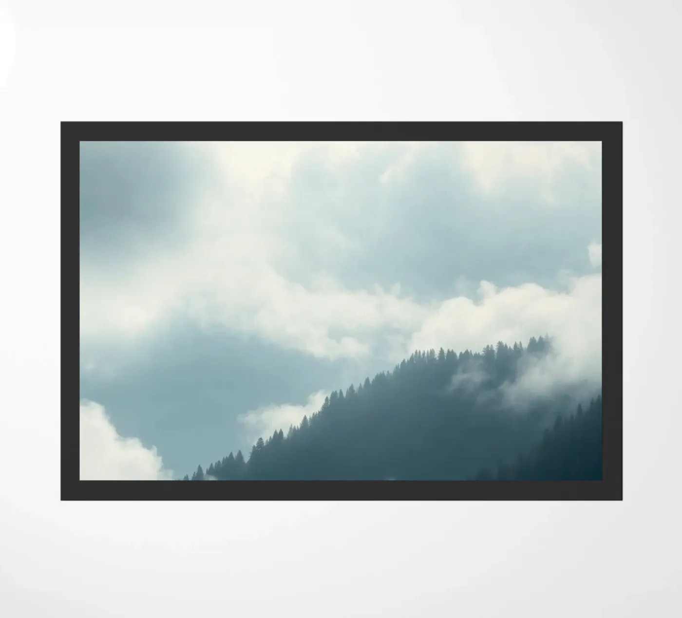 Nebliger Wald Fußmatte von RB-Digital-Paintings