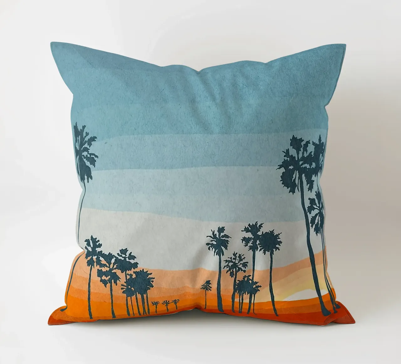 Sunset and palms cuscino da Lynn Janet