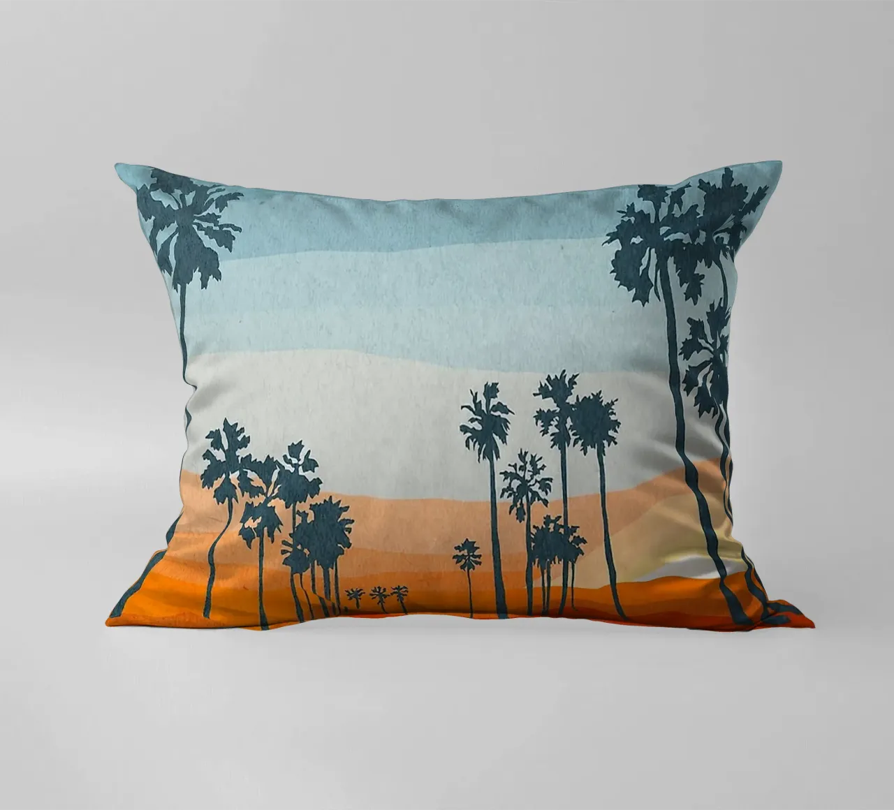Sunset and palms cuscino da Lynn Janet