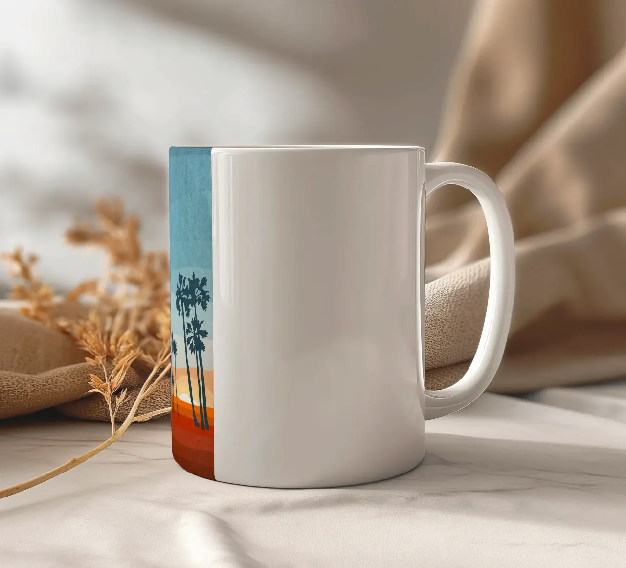 Sunset and palms tazza in ceramica da Lynn Janet