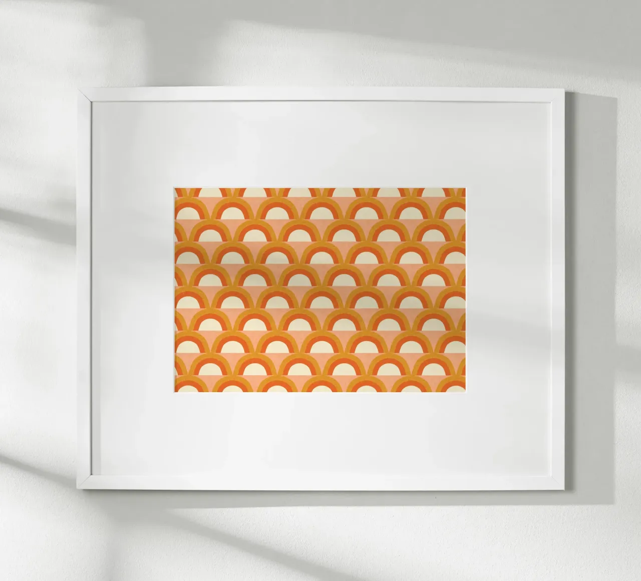 Nuevo Mid Mod Arco Iris Mágico Naranja poster con marco de madera de susanacosta