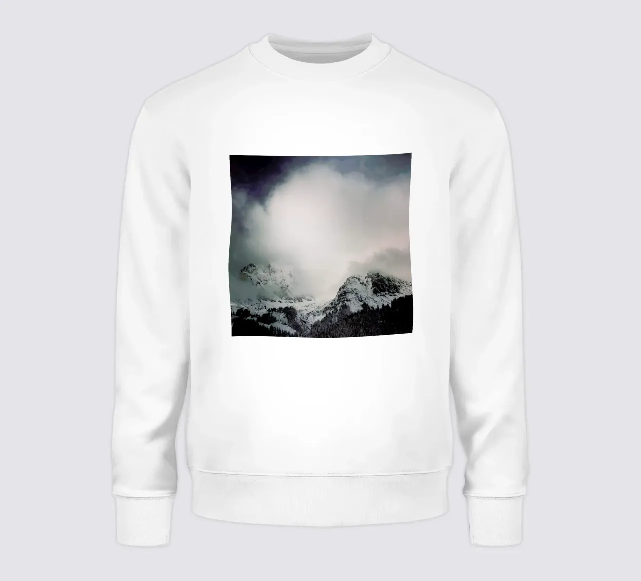 The Alps 3 sweatshirt by Nur Mut