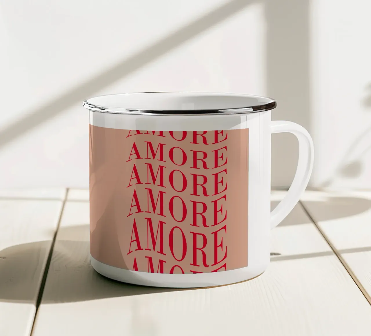 Arte dell'amore "AMORE" ondulata e groovy tazza in smalto da Bold Type Co.