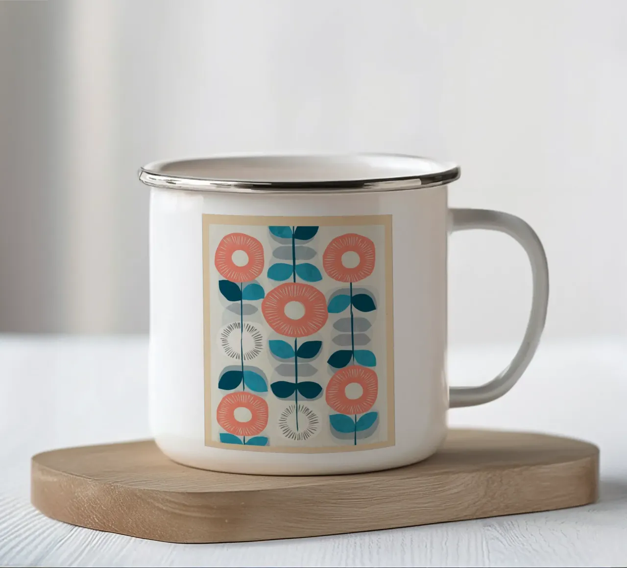 Fiori di stelo di metà secolo tazza in smalto da Sienna Atelier