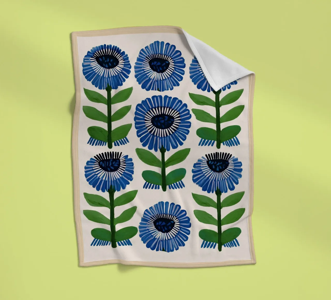 Arazzo Azure Bloom coperta in pile da Sienna Atelier