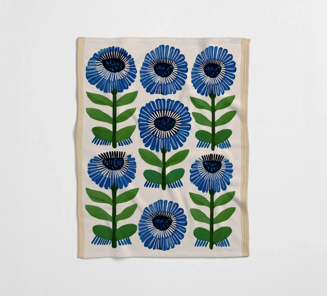 Arazzo Azure Bloom coperta in pile da Sienna Atelier