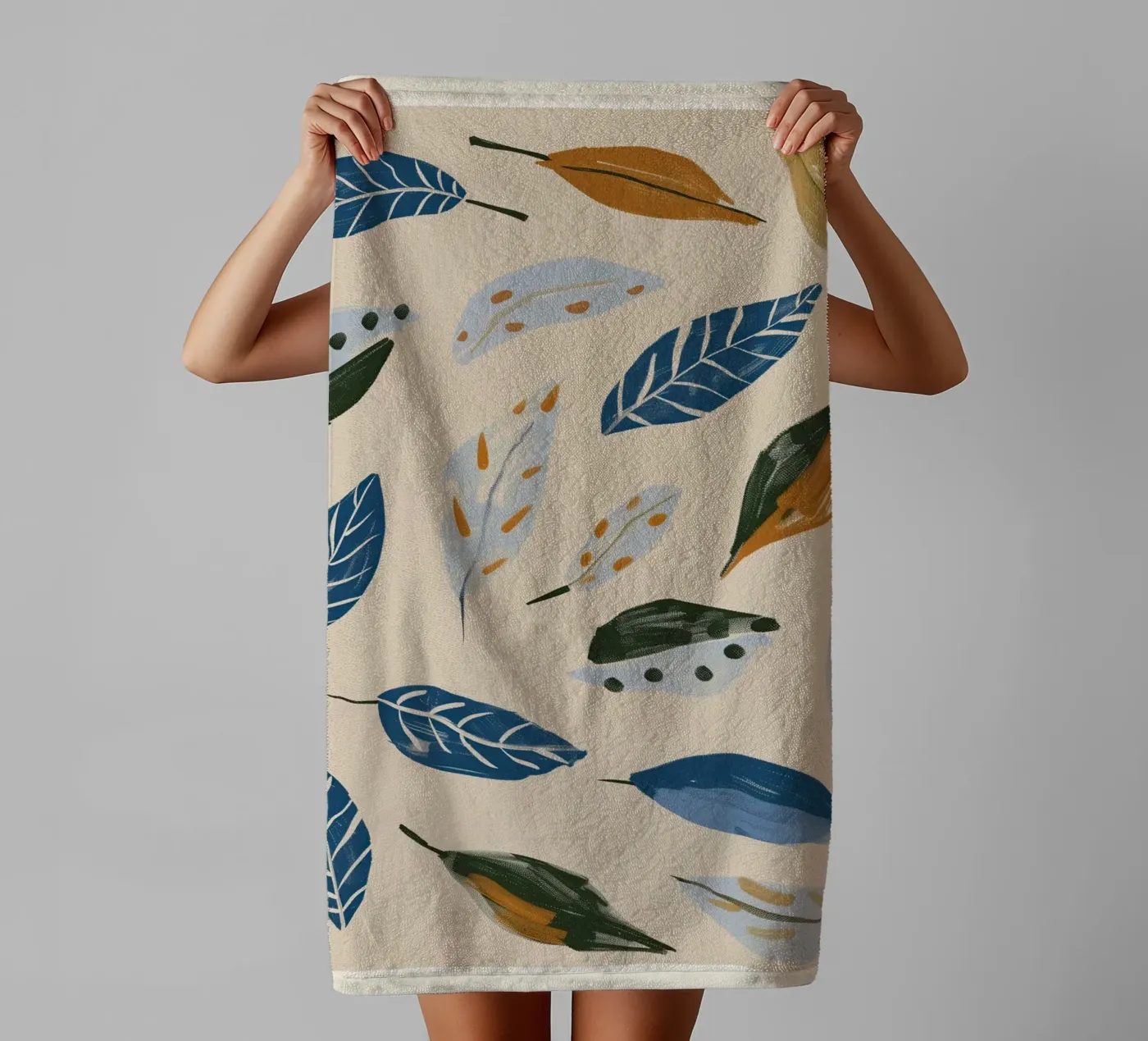 Soft Wind Leaf Scatter badhanddoek van Sienna Atelier