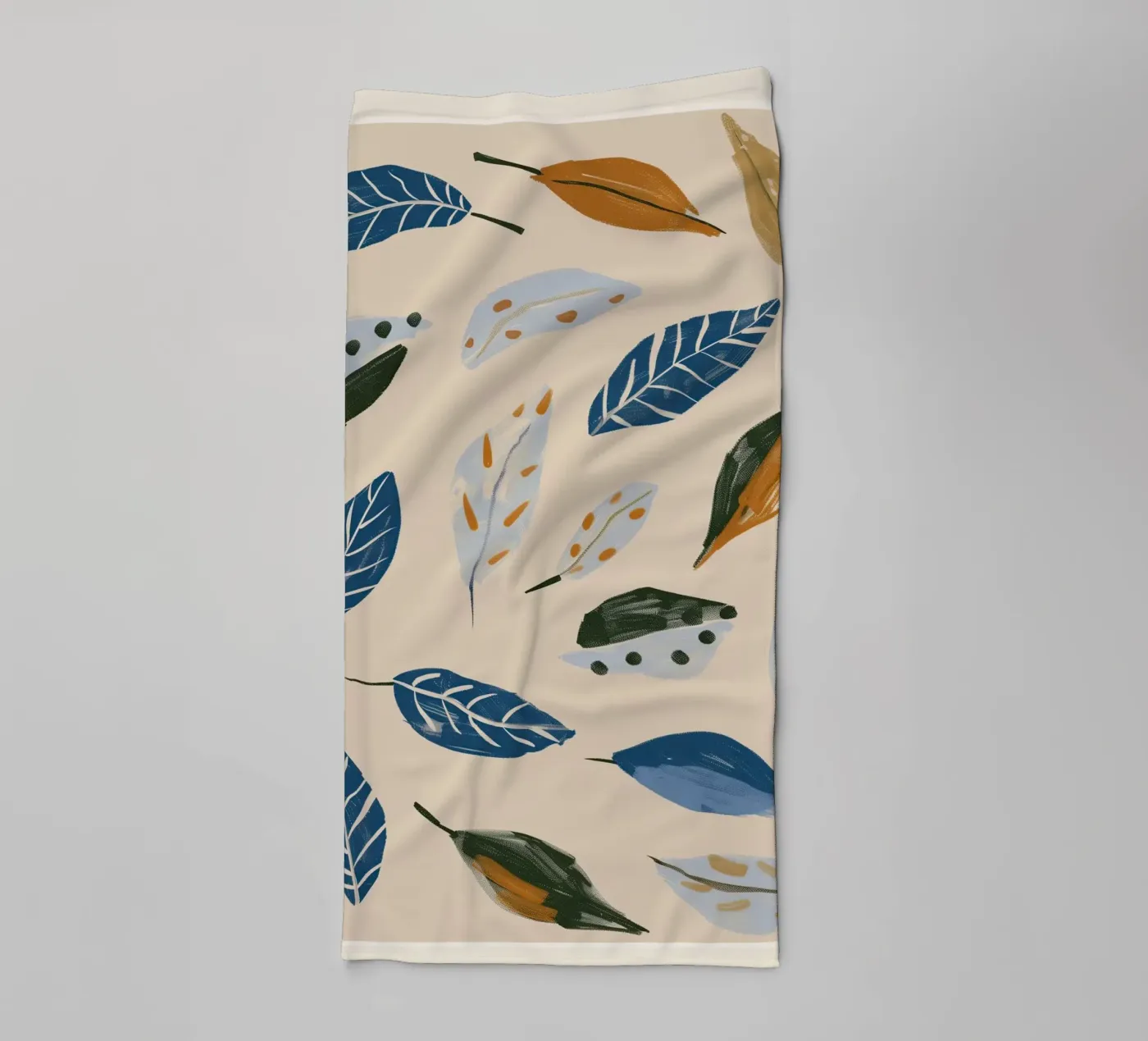 Soft Wind Leaf Scatter badhanddoek van Sienna Atelier