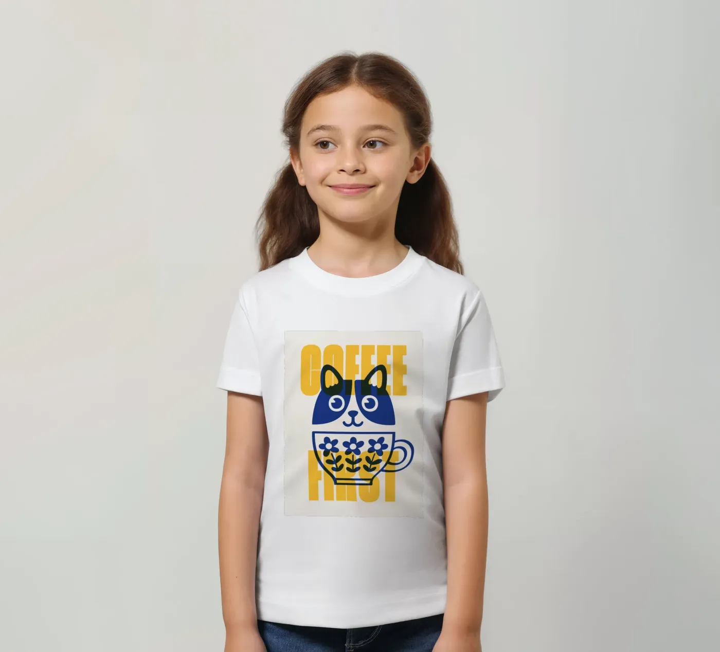 Coffee First! t-shirt bambini da Tamsen Design