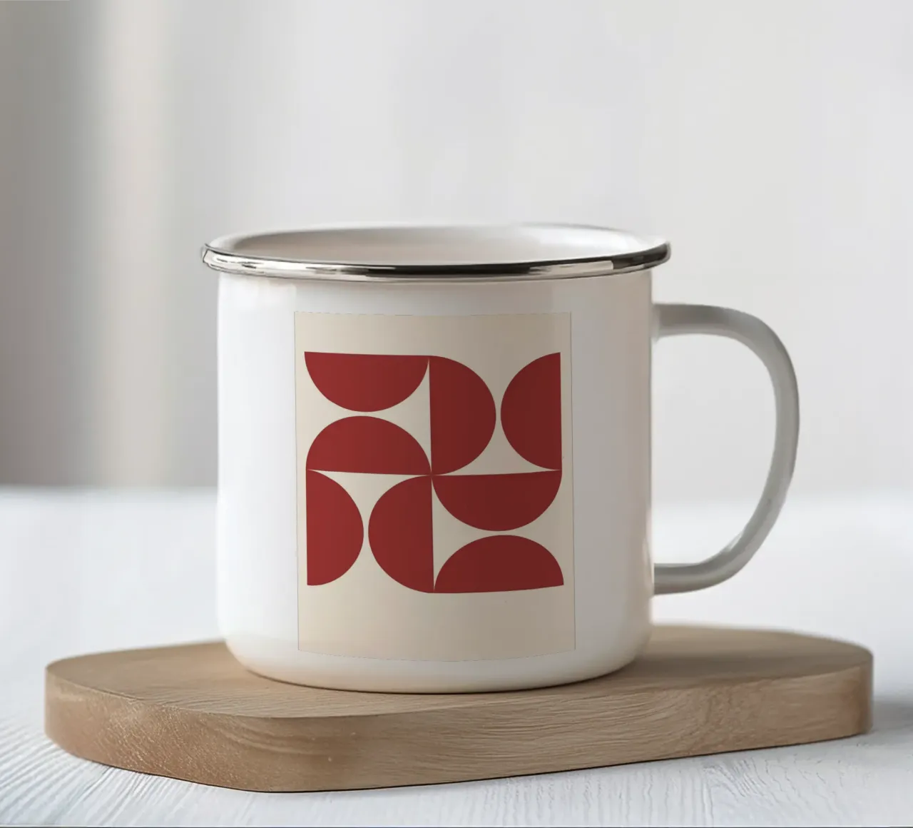 Forme geometriche moderne di metà secolo in una calda tonalità di rosso tazza in smalto da Trendy Vibes