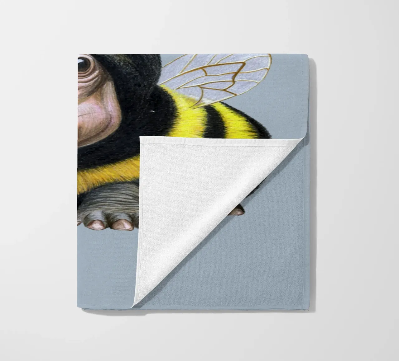 Bee Happy beach towel by Graphit und Farbe