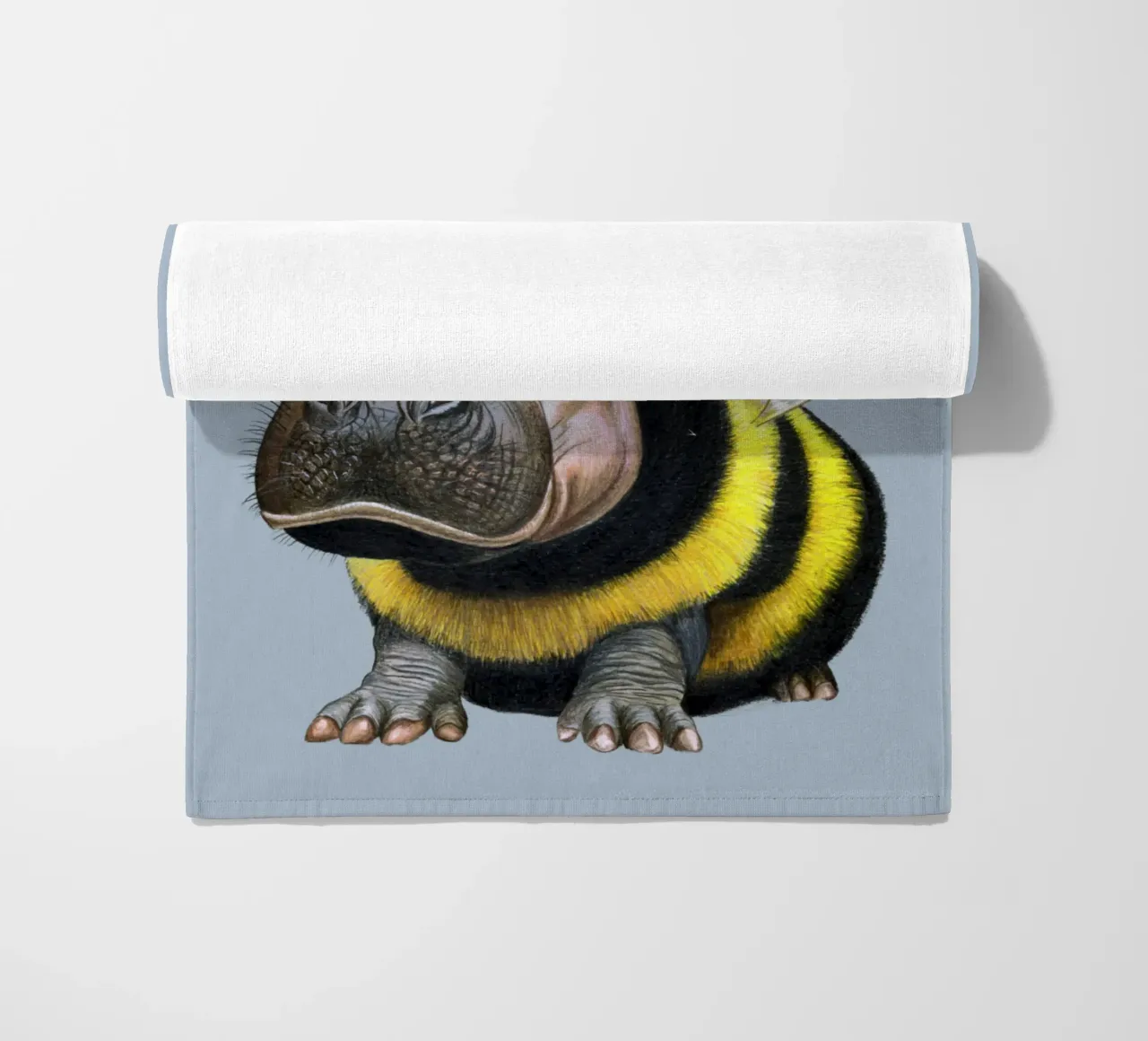 Bee Happy beach towel by Graphit und Farbe