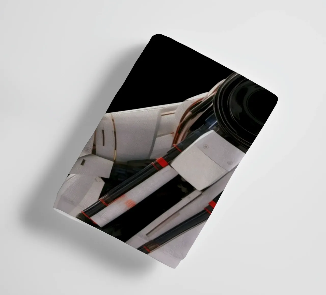 Mech Girl bacia Robot | Omaggio a Ghost In The Shell asciugamano da bagno da Autofocus